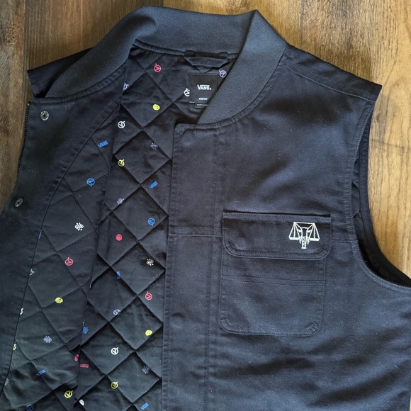 Vans X Courage Adams Drill Chore Vest

Size Medium - Picture 6 of 10